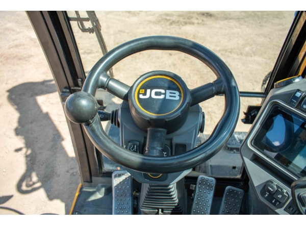 Excavator pe roti JCB Hydradig 110 W de vanzare